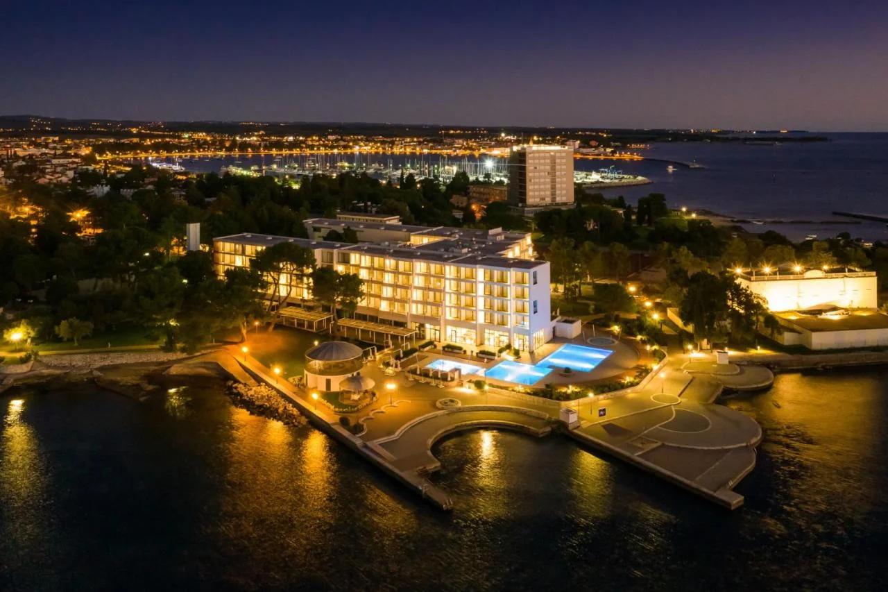 Hotel Sipar Plava Laguna photo