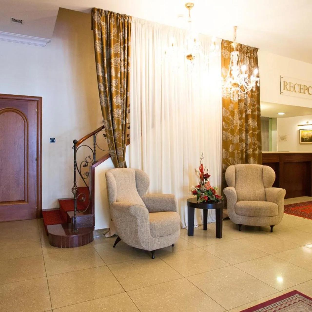 Hotel Globo photo