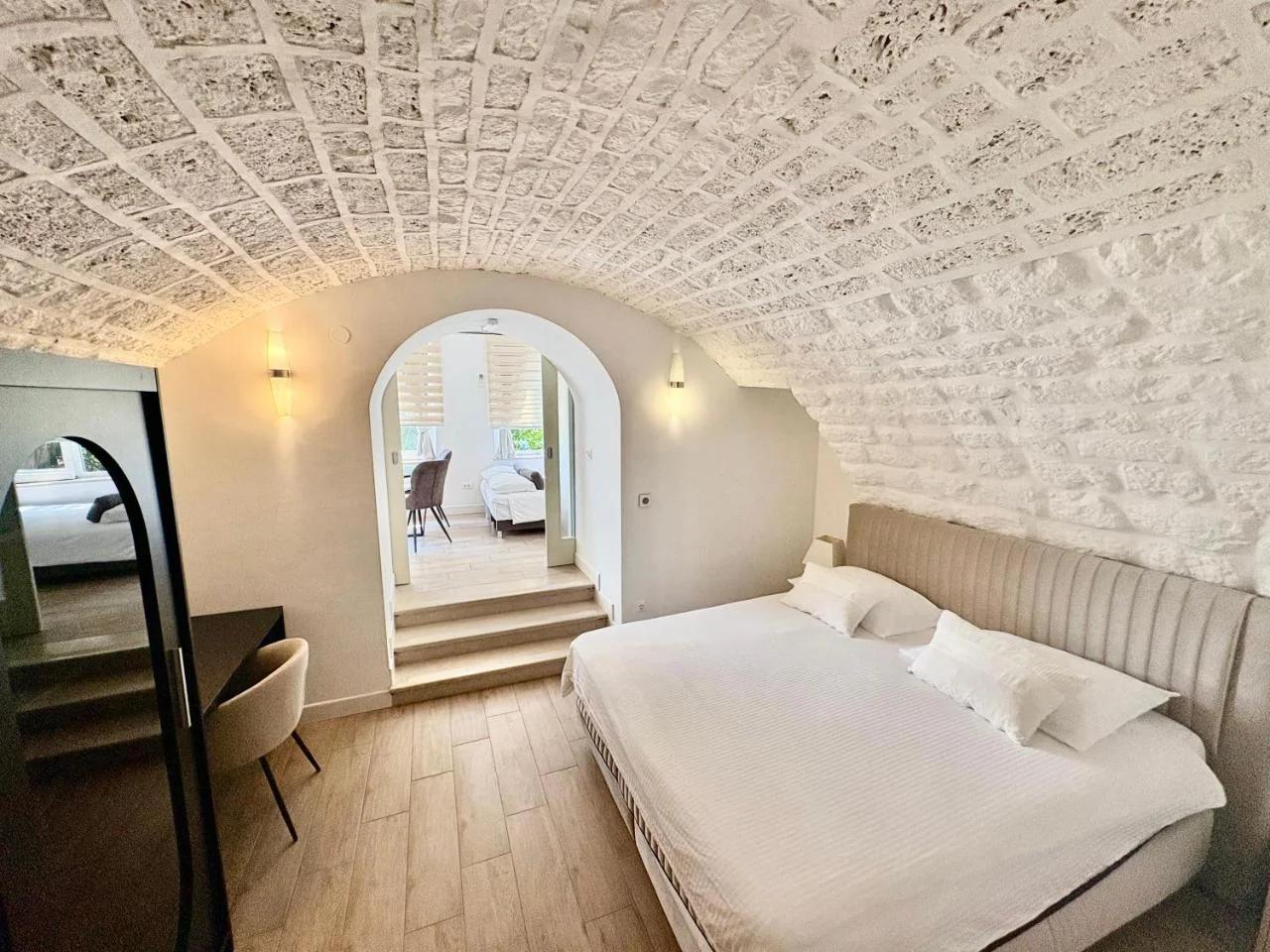 Ida 2 Apartments