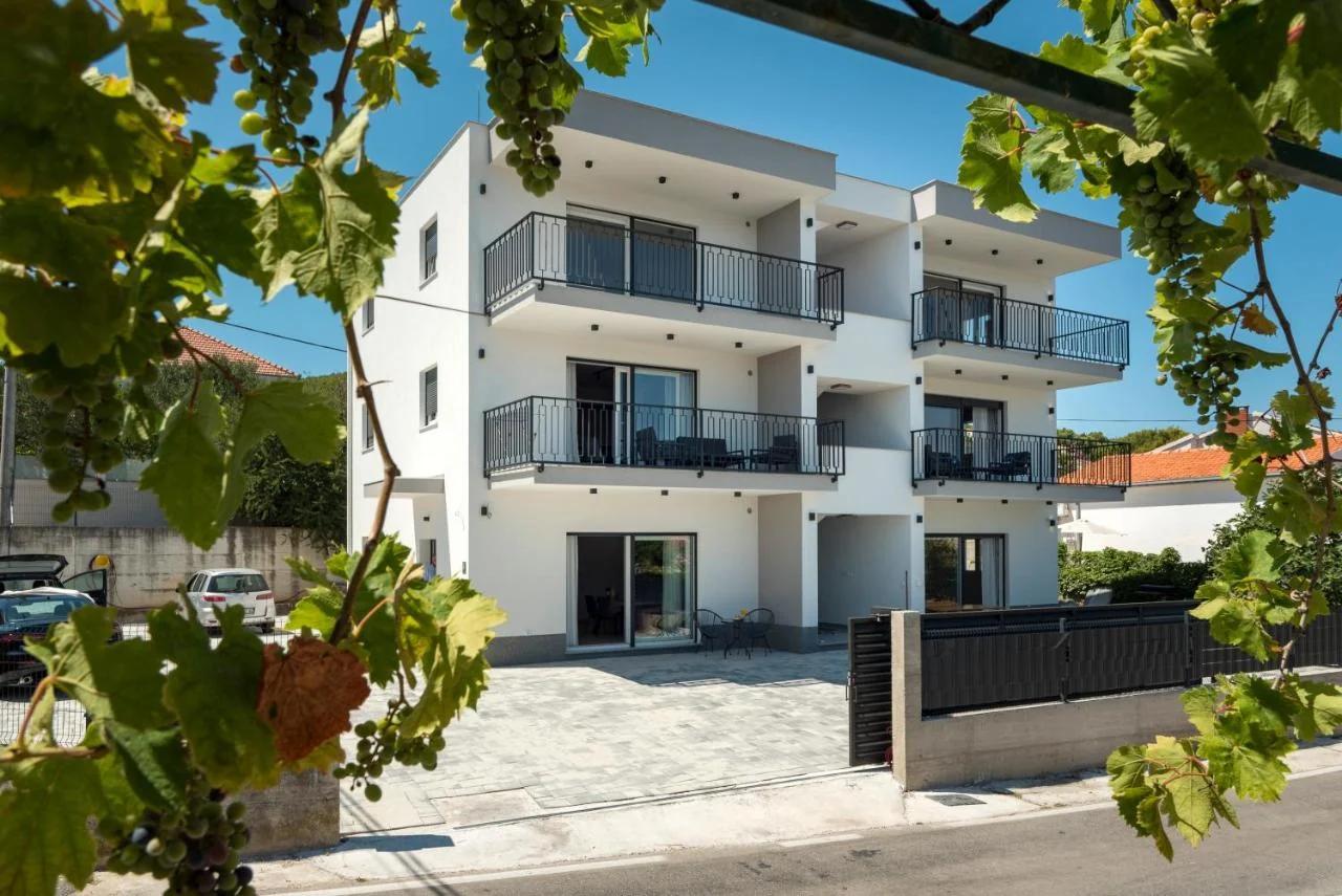 Luxury apartments Nicole 2