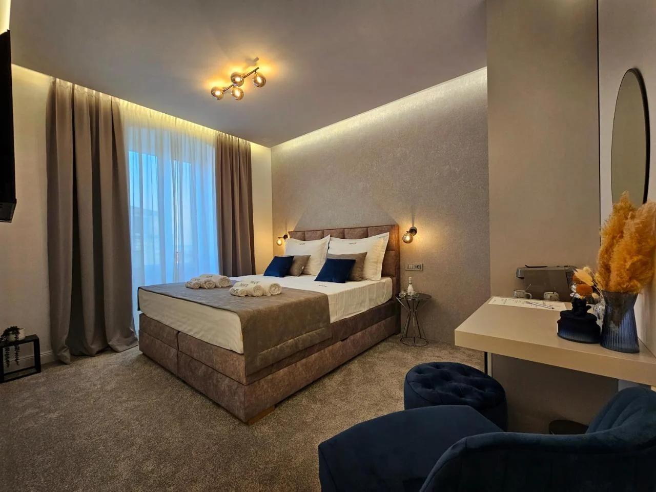 MA PE Luxury Rooms photo