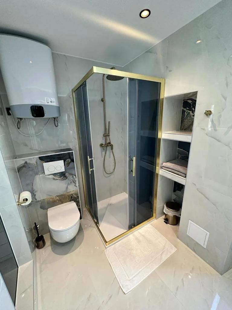 Madonna luxury rooms photo