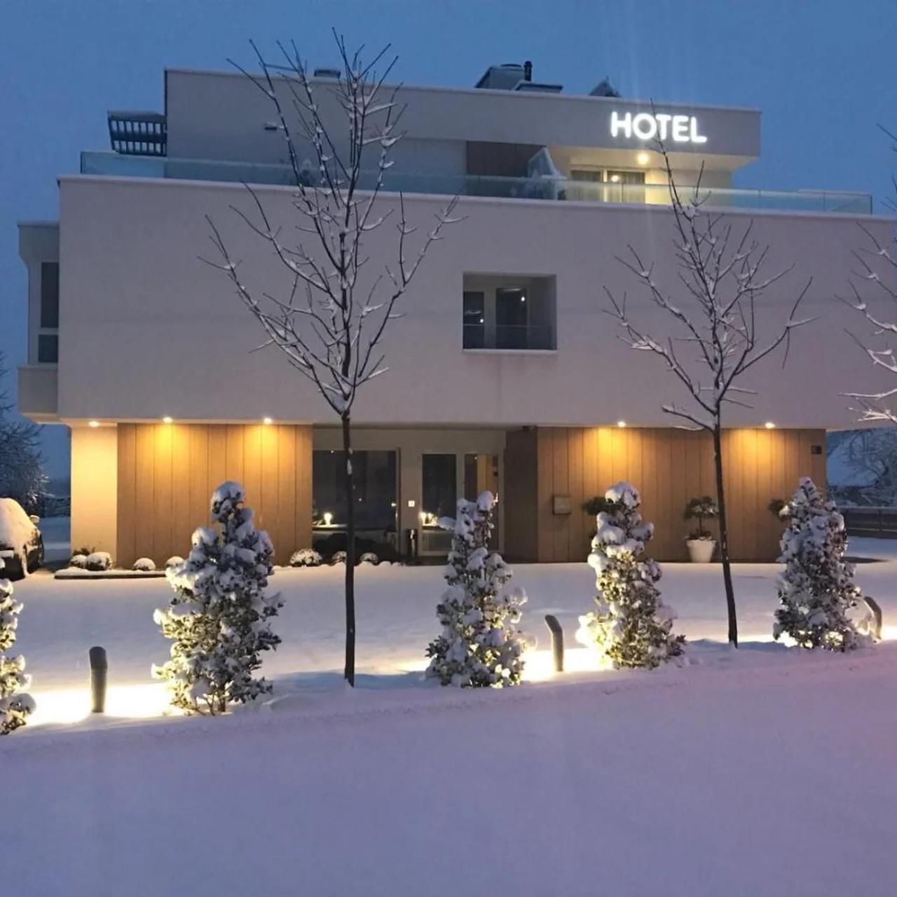 Hotel Magdalena foto