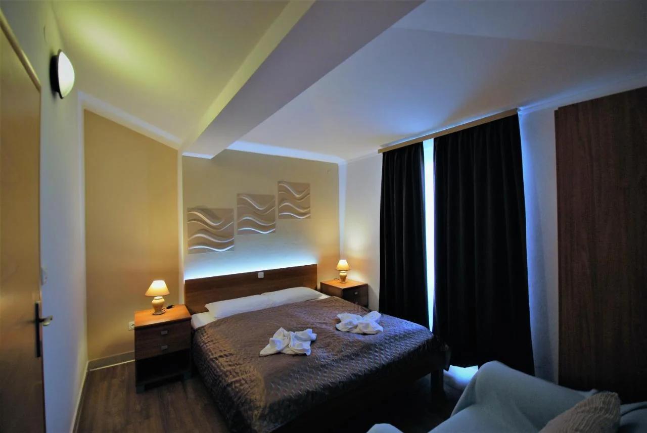 Nautica Apartments photo