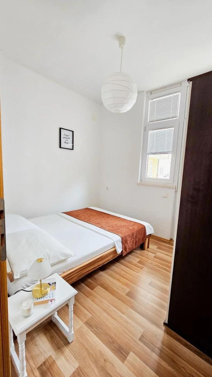One-Bedroom Apartment, 10min from the City Center foto