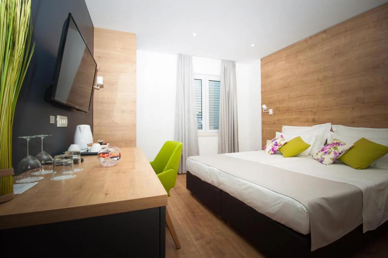 Ora Luxury Rooms photo