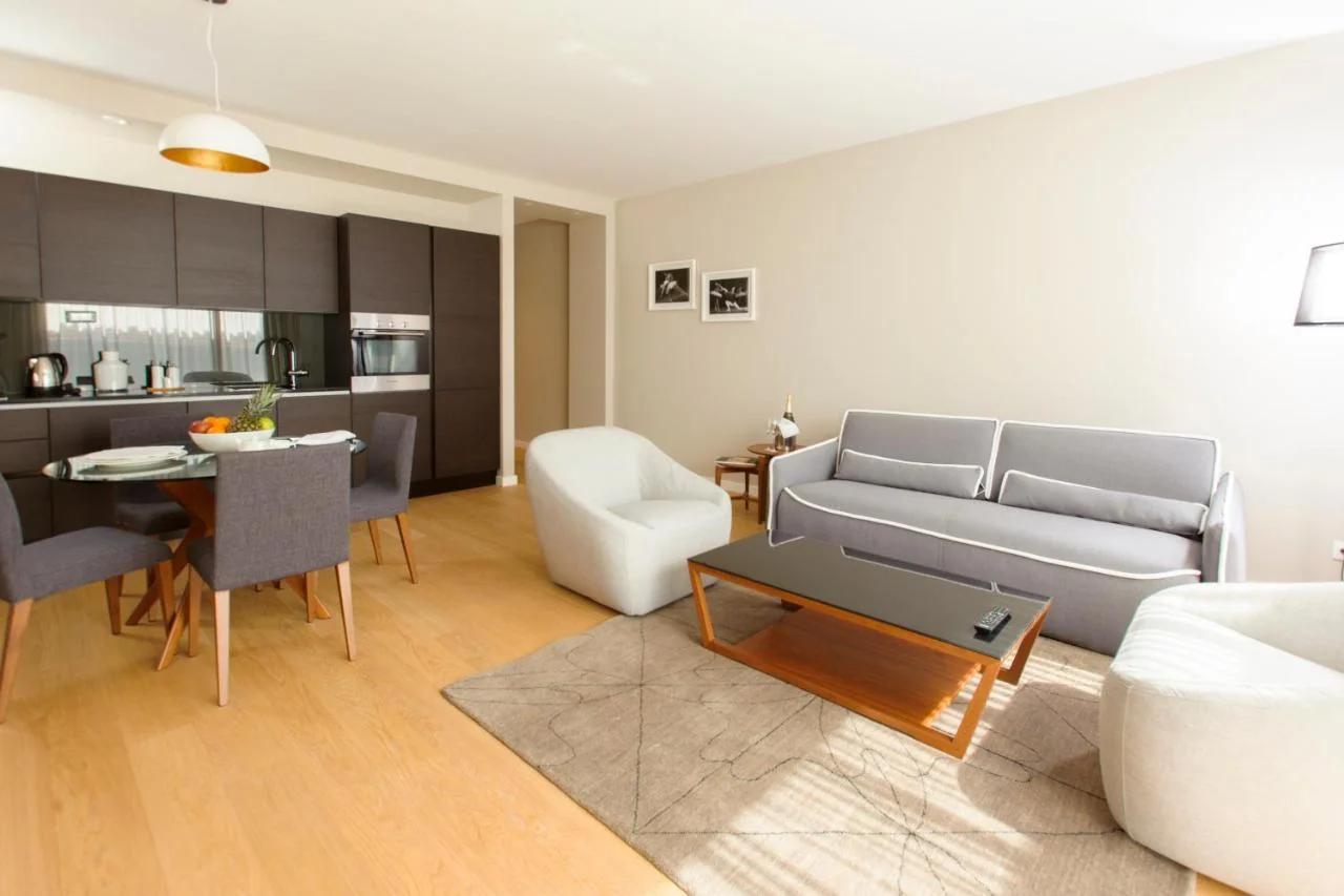 Residence by Vestibul Palace photo