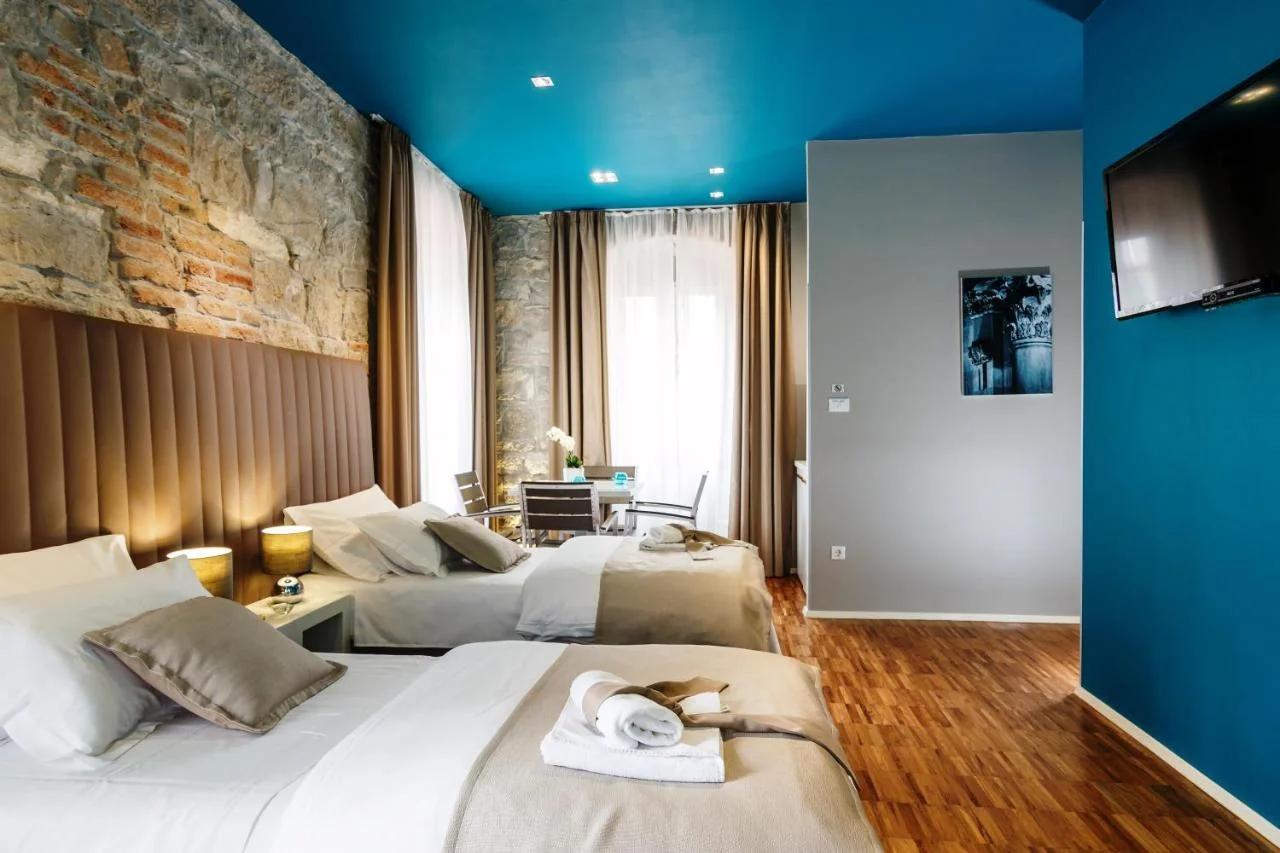 Riva Luxury Rooms photo