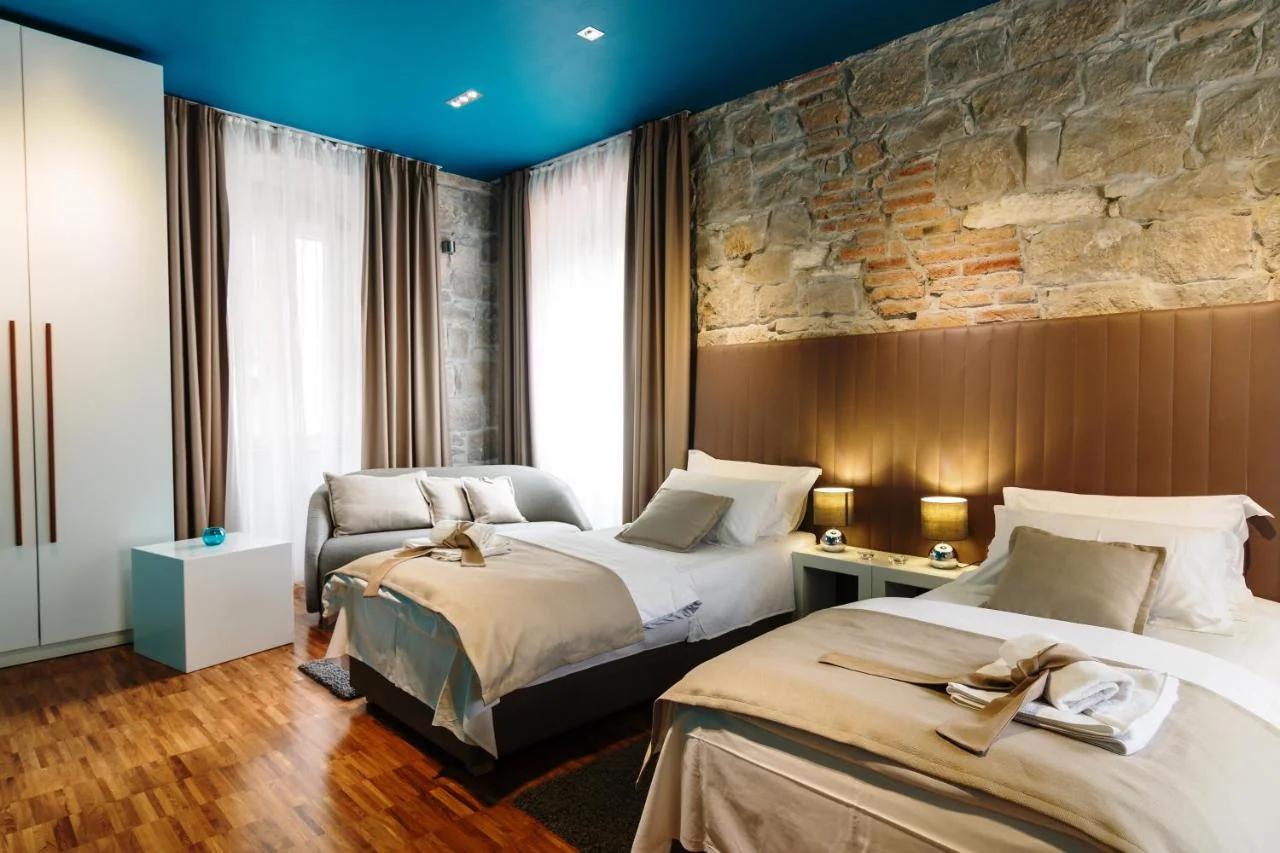 Riva Luxury Rooms photo