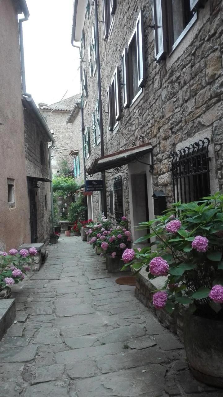 Rooms Svalina foto