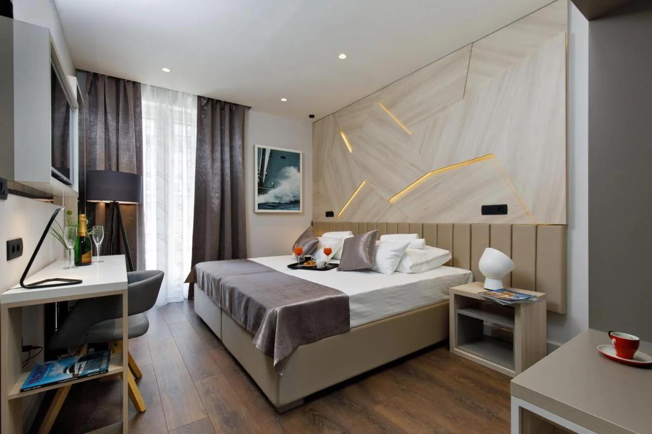 Sailor Boutique Rooms photo