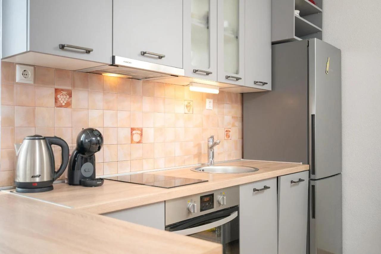 Sea View Apartment with FREE parking photo