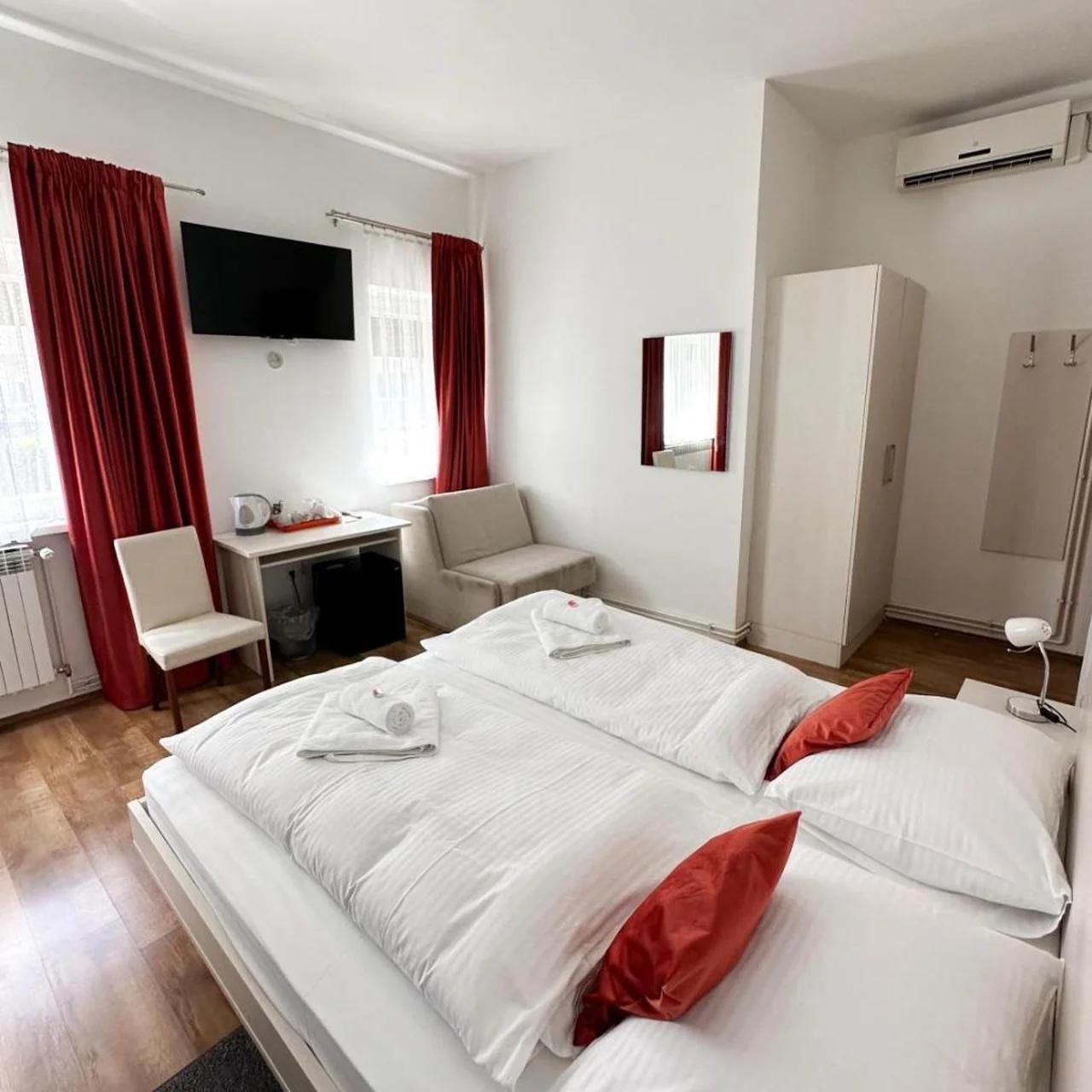Rooms Lidija foto