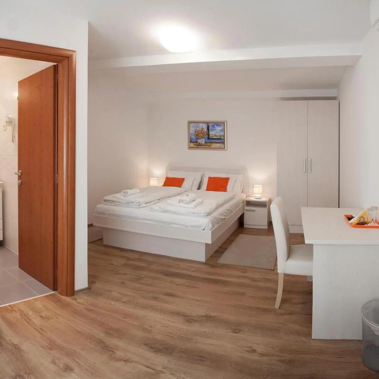 Rooms Lidija foto