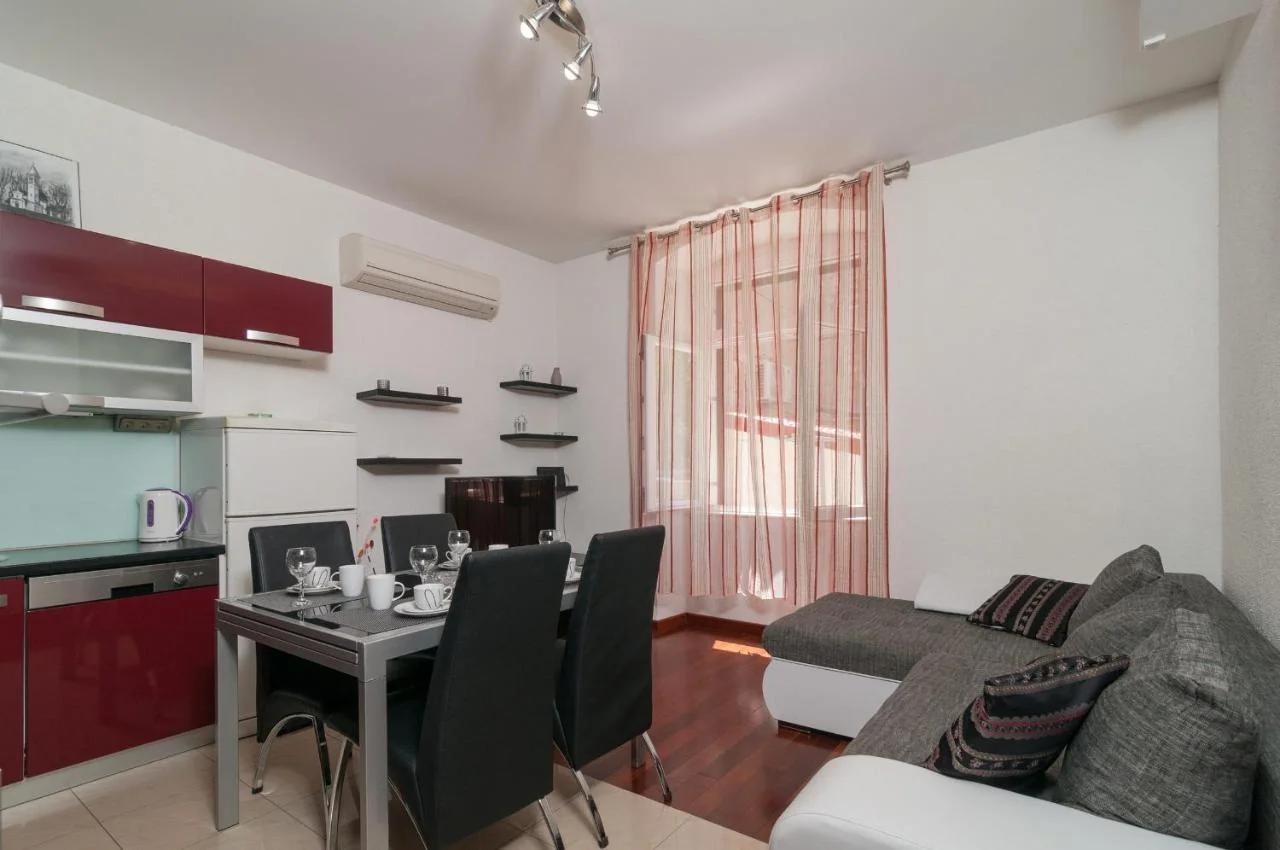 Split Center Apartment photo