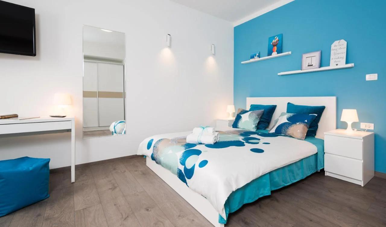 Split Dreams Apartments photo