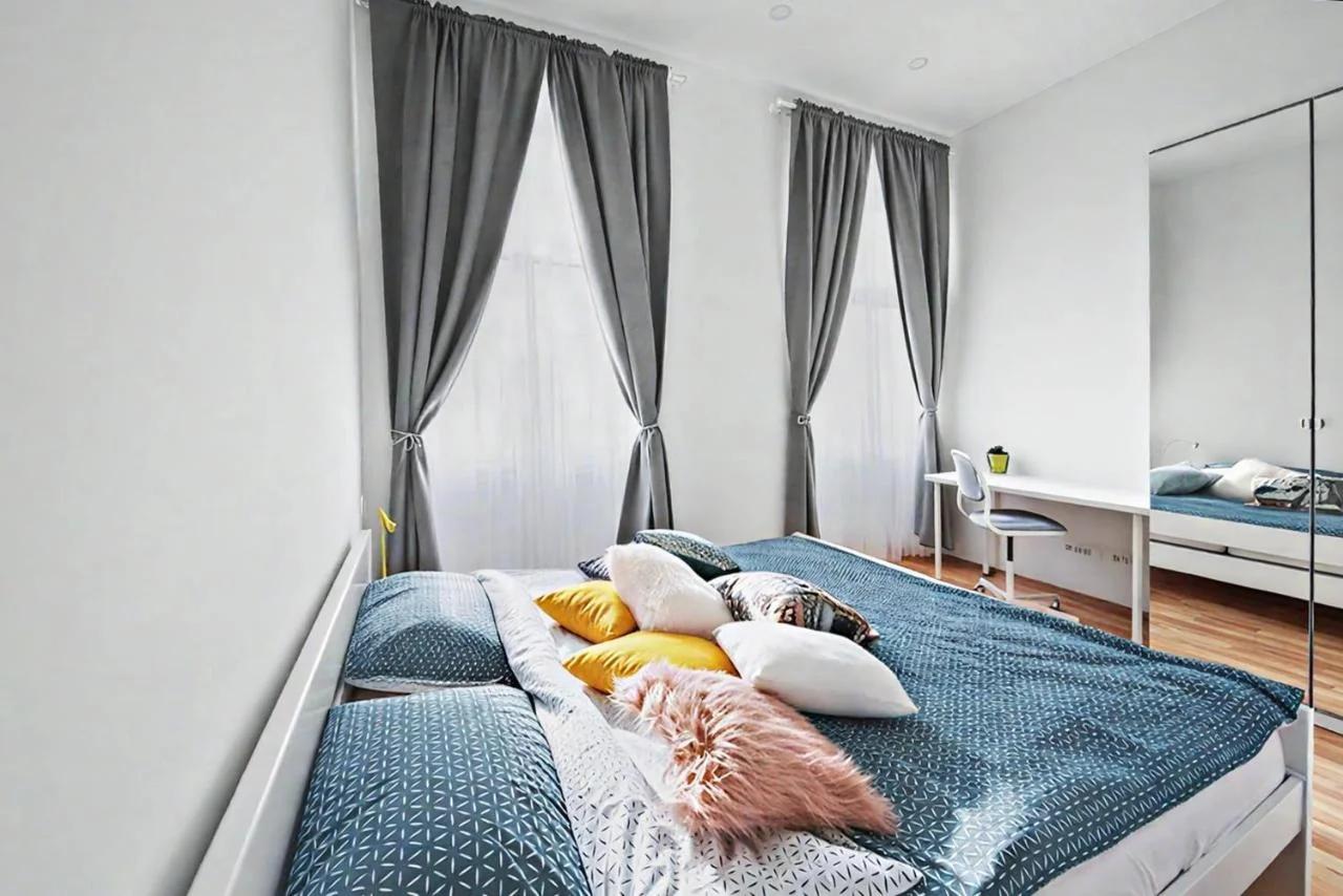 Stay Swanky Bed & Breakfast photo