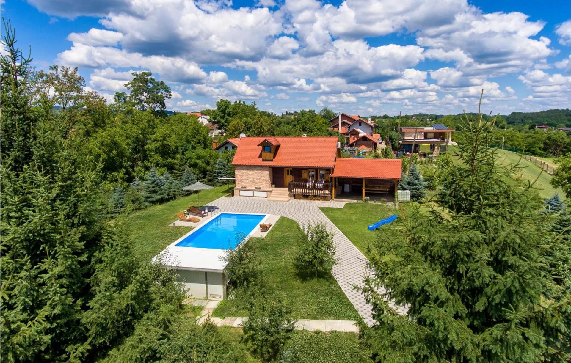 Gorgeous Home In Hrnjanec