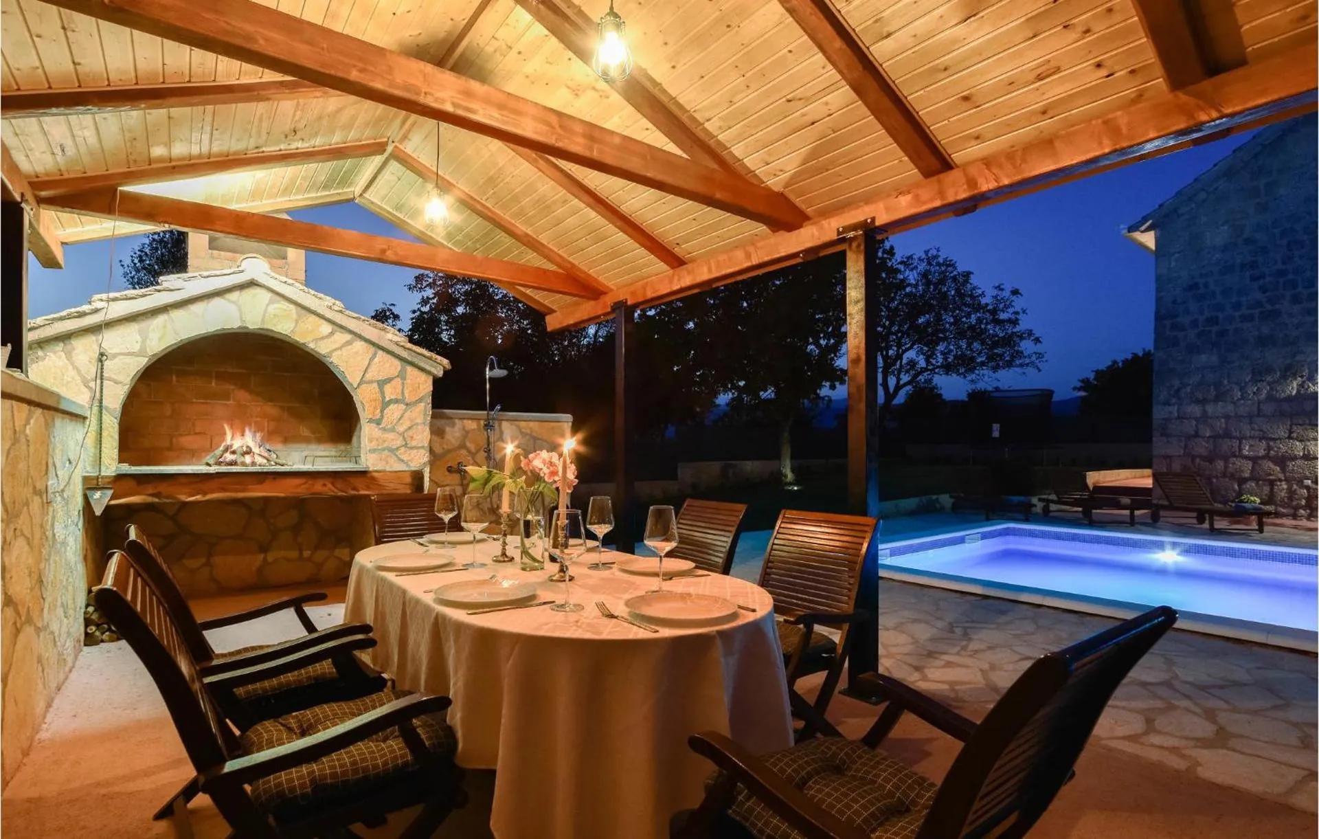 Gorgeous Home In Hrvace photo