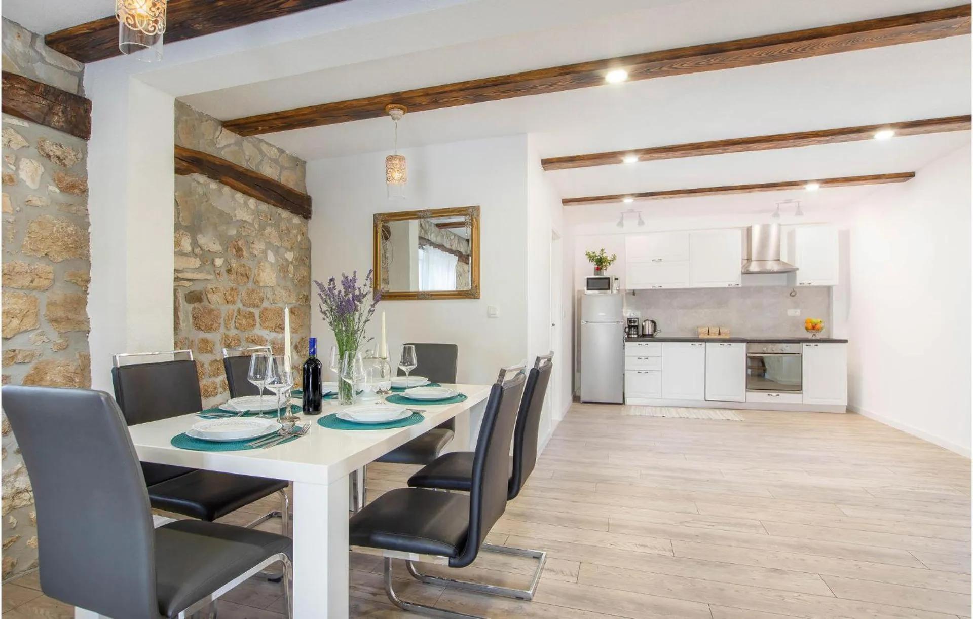 Gorgeous Home In Hrvace photo