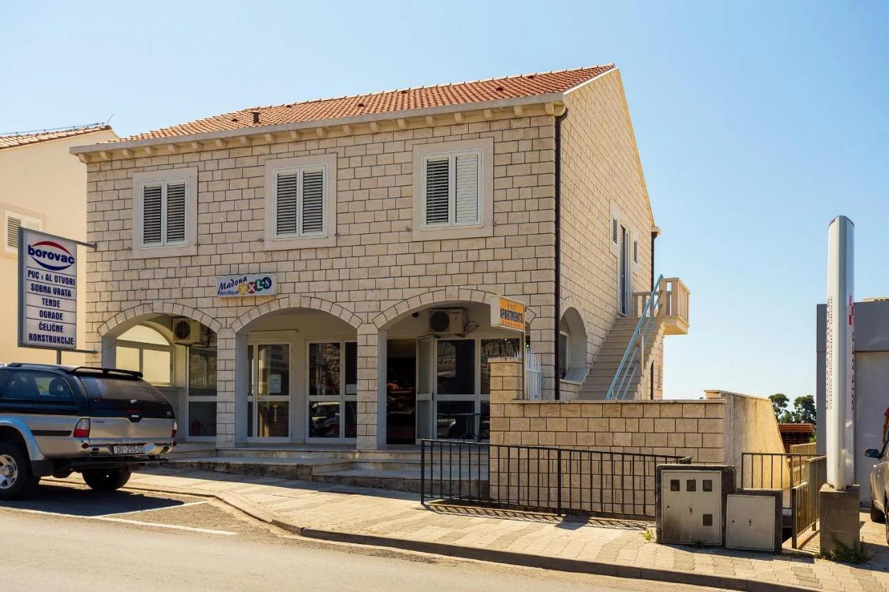 Sunshine Apartments photo