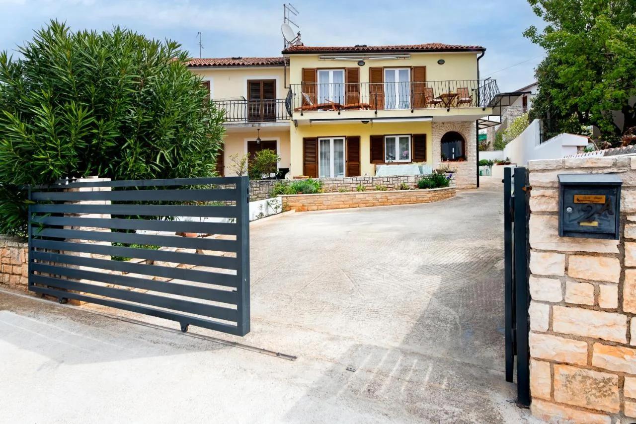 TRIKA Apartments
