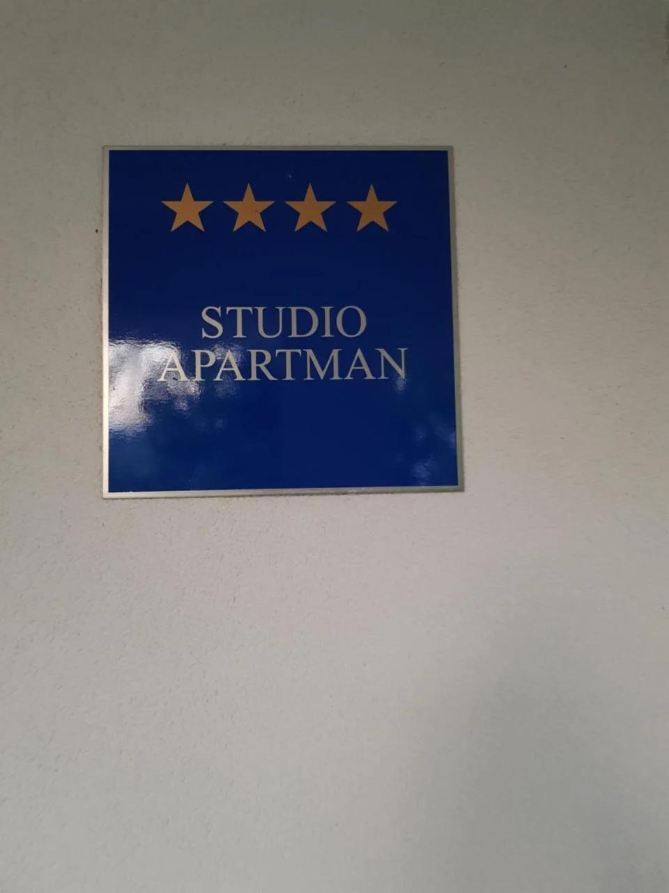 Trogir apartment disability-friendly with free parking photo
