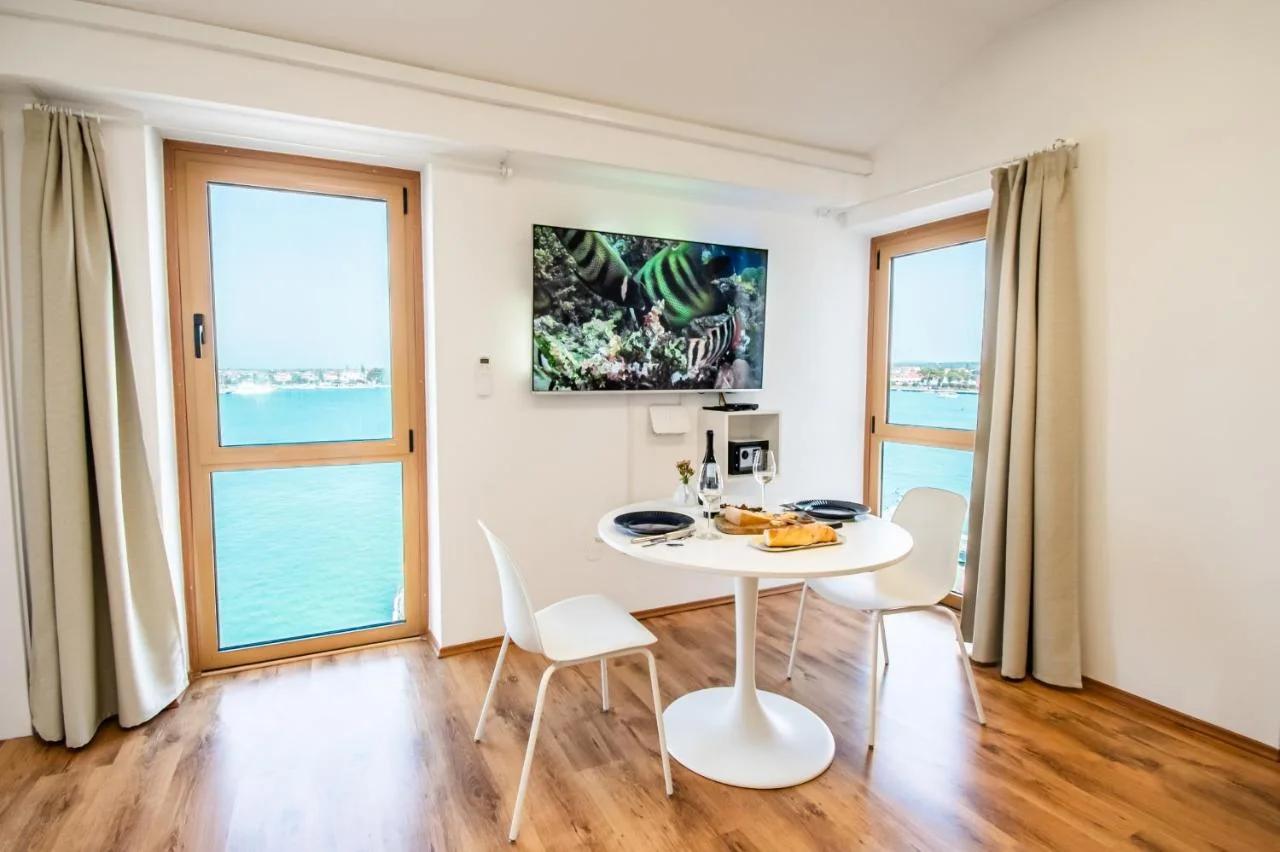 Umag apartment center seafront seaview old town 2 photo