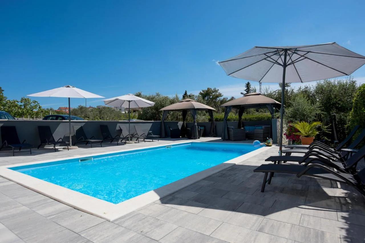 Villa Natura with private pool foto