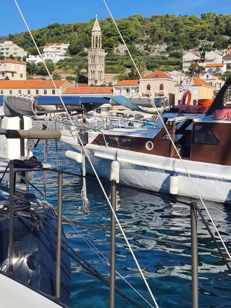 Violeta Hvar photo