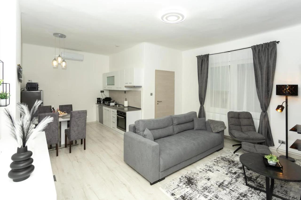Be Home Apartment