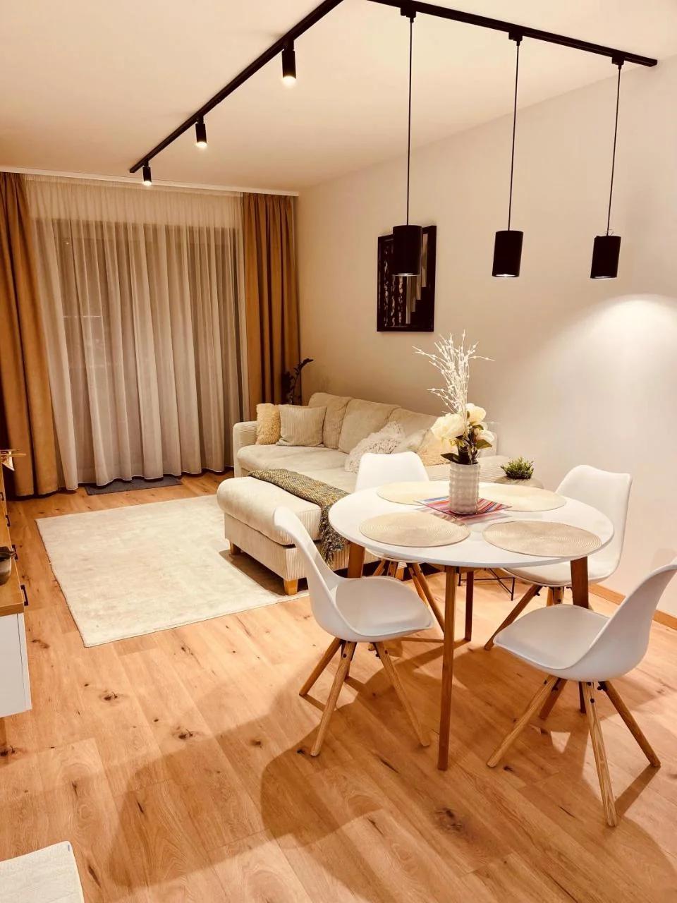 Capri Belvárosi Apartman kerttel photo