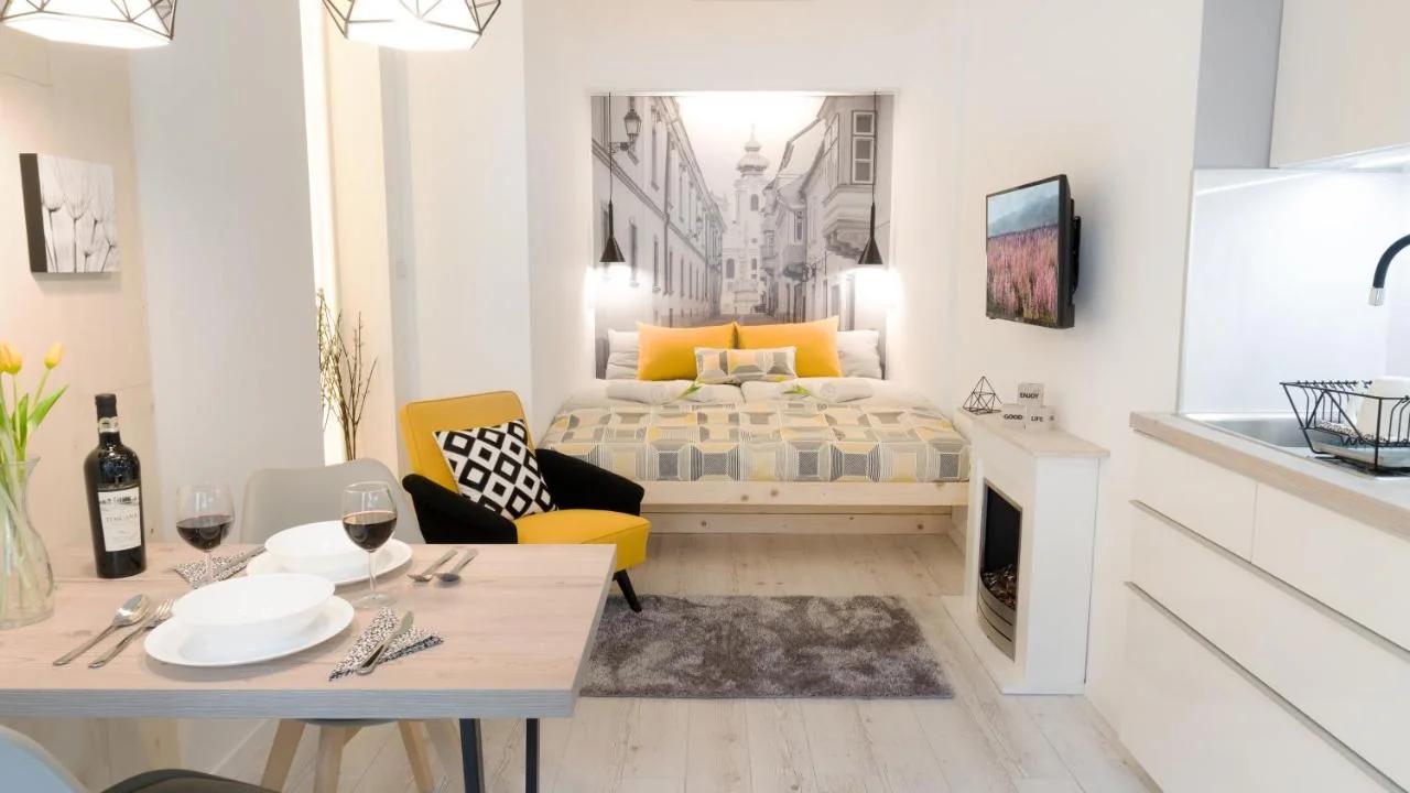Luxury Studio 24