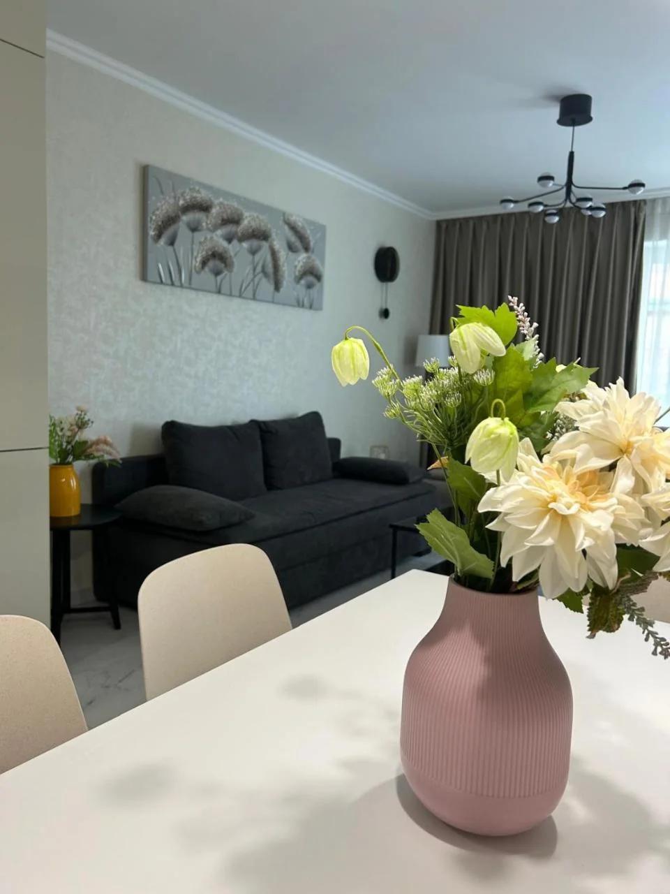 Riverstone Flats foto
