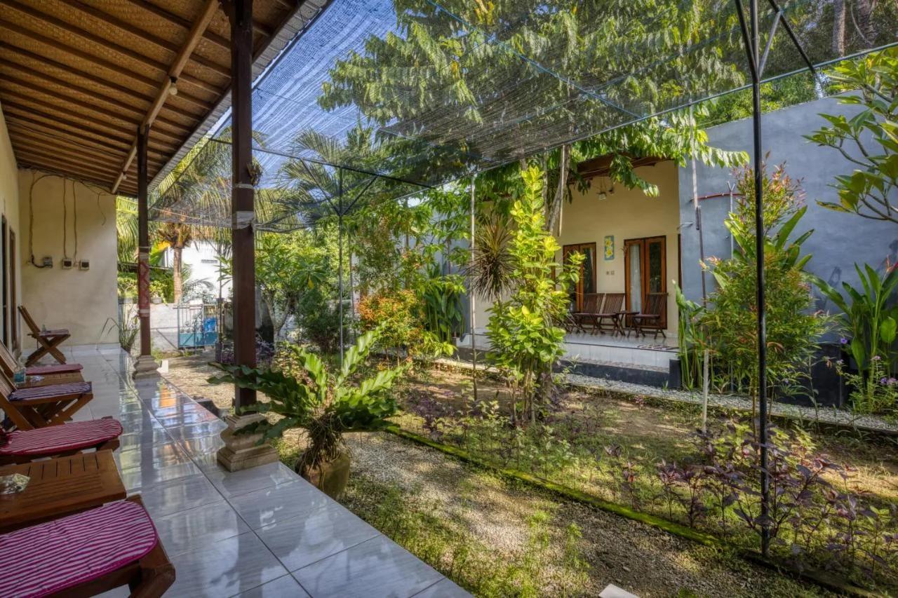 Ari La Casa photo