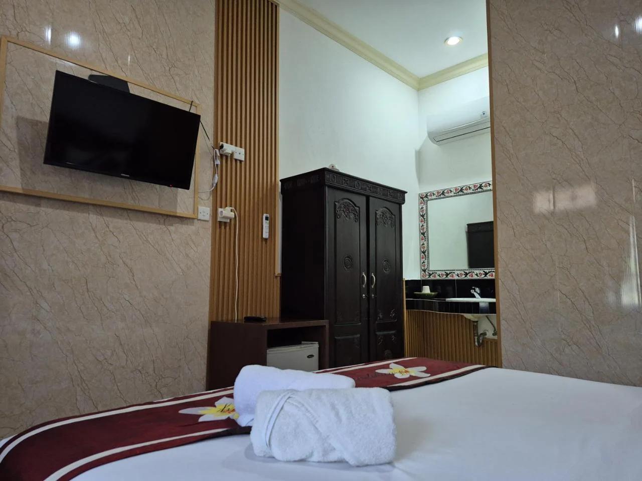 Frangipani Homestay photo