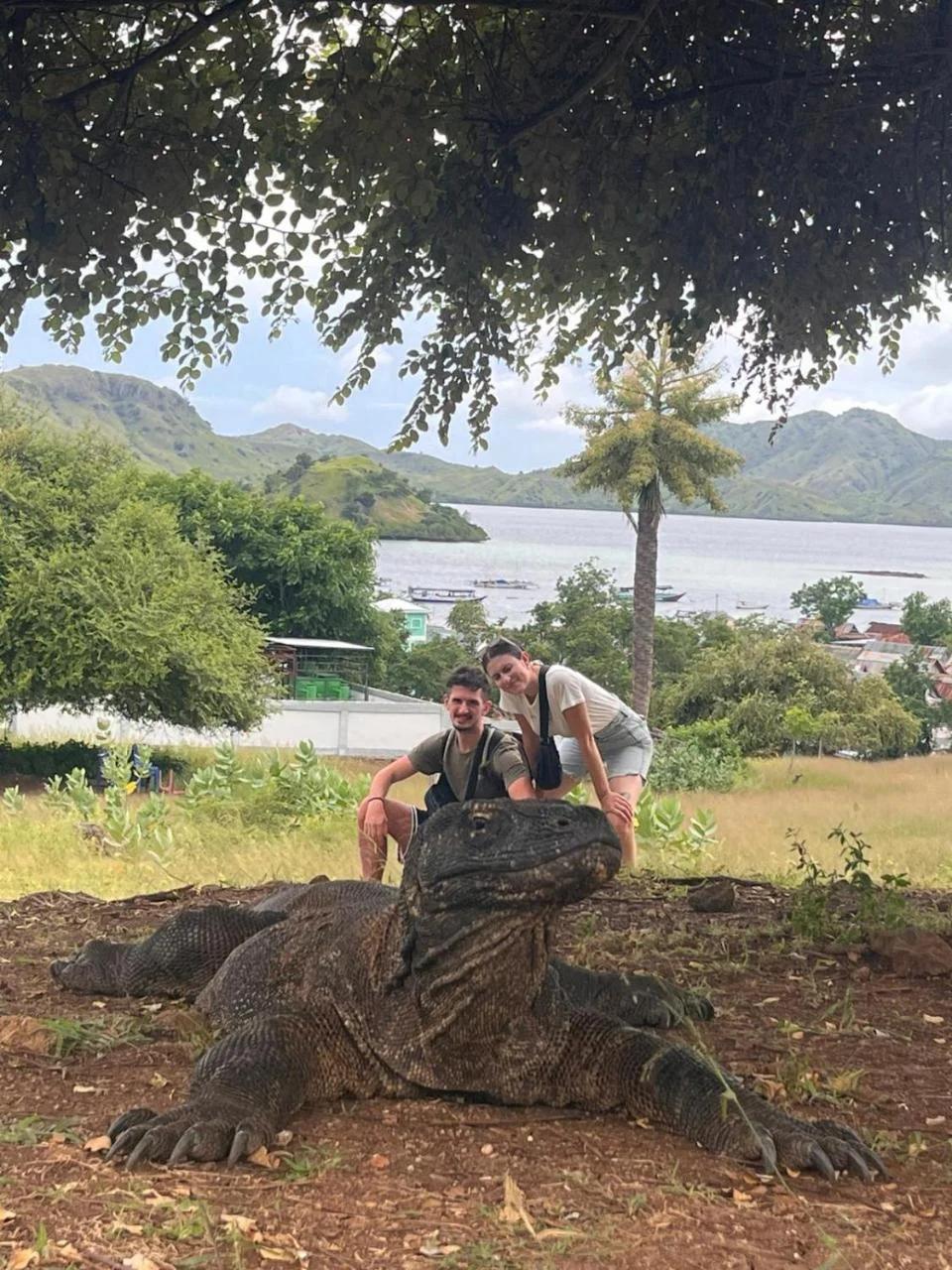 Jojo Komodo Homestay photo