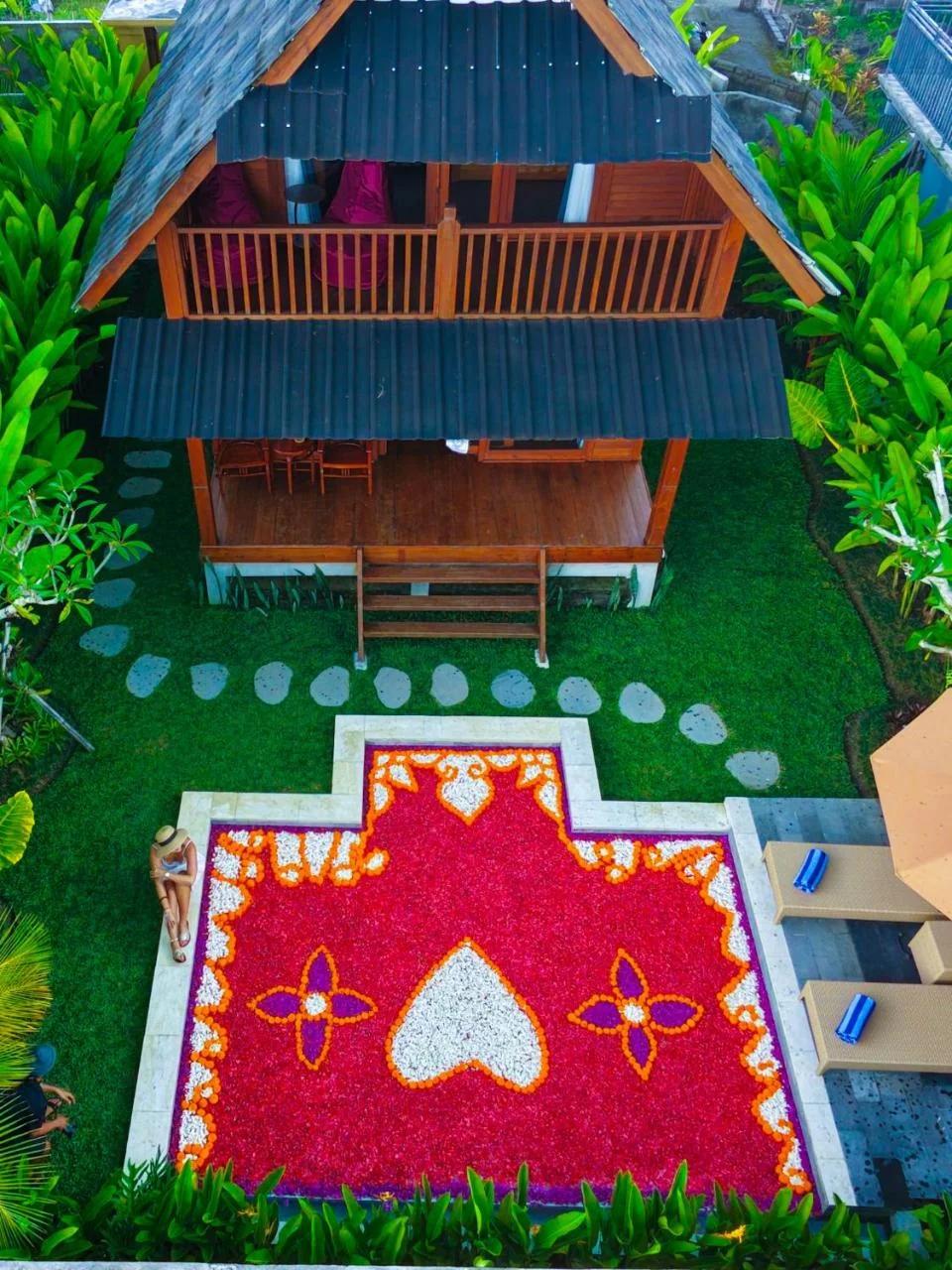 Romantic Wooden House with Private Pool in Ubud - Raka d'Uma foto