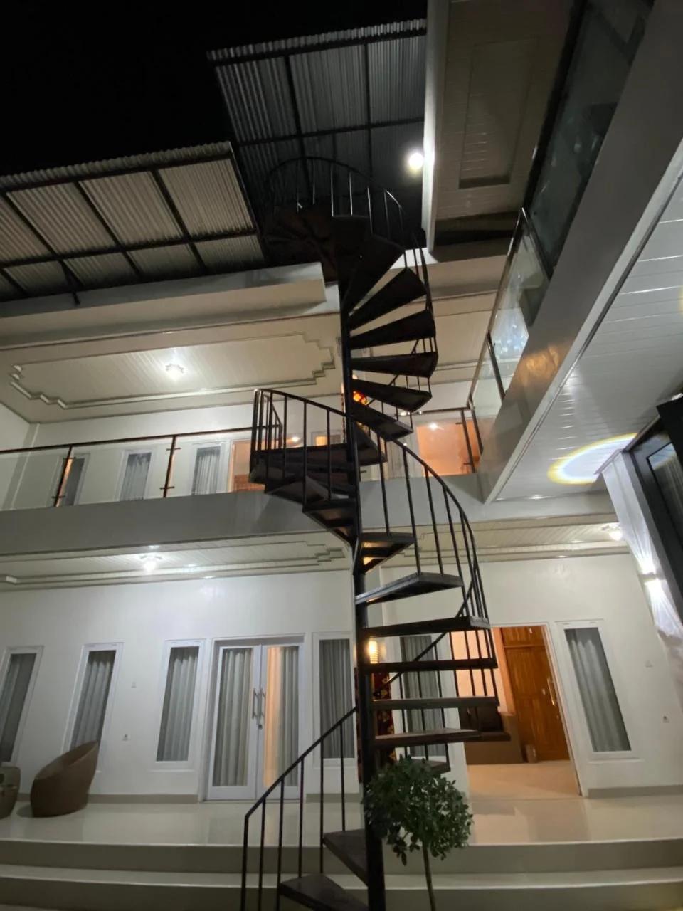 SR Buming House foto