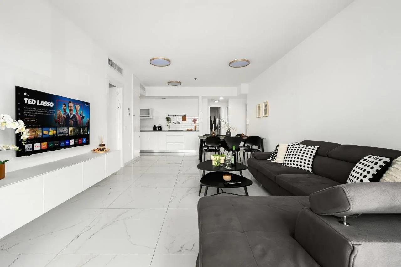 MR savyon view 2BR with balcony with mamad photo