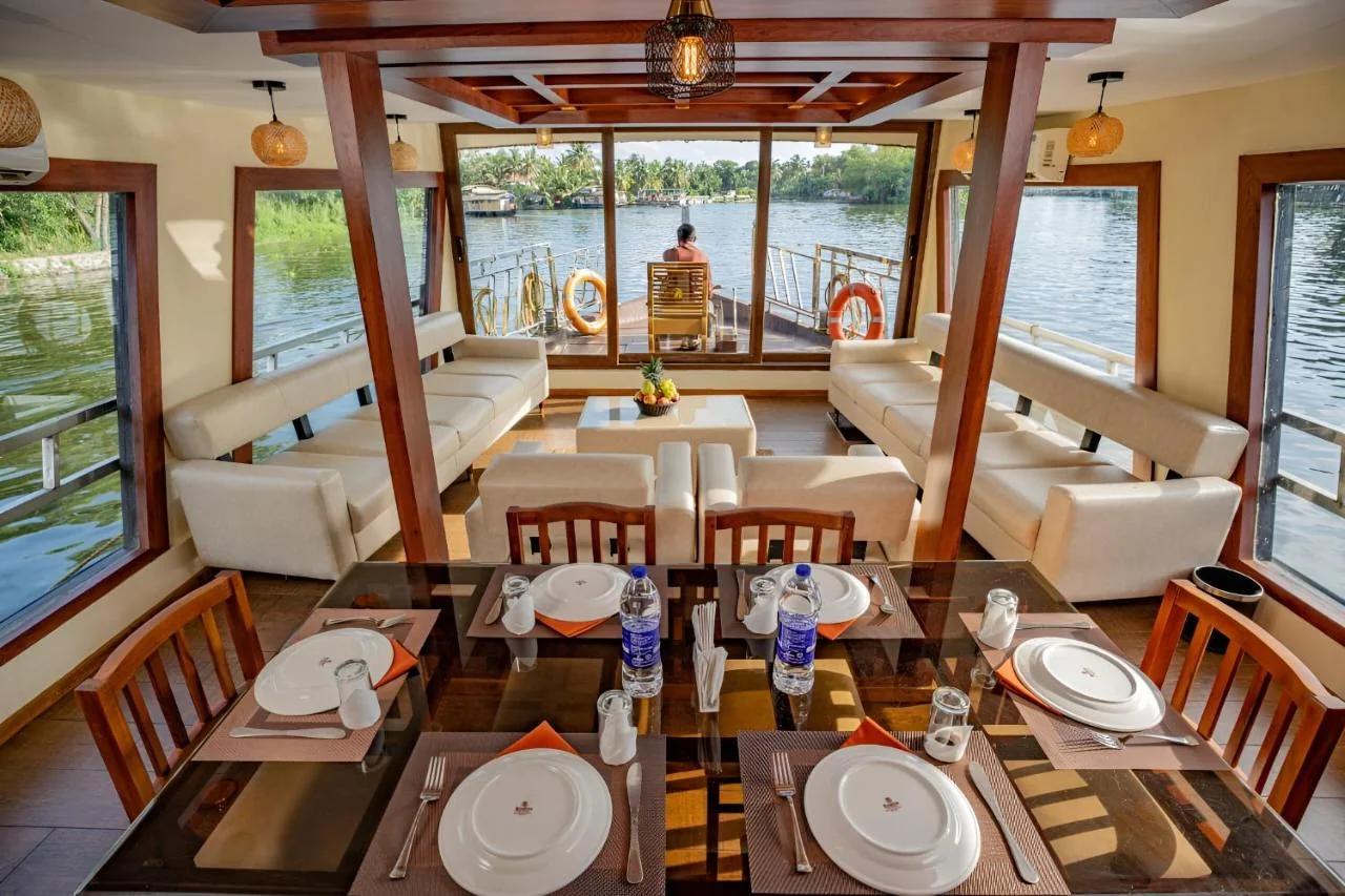 Cee Pee Houseboats photo
