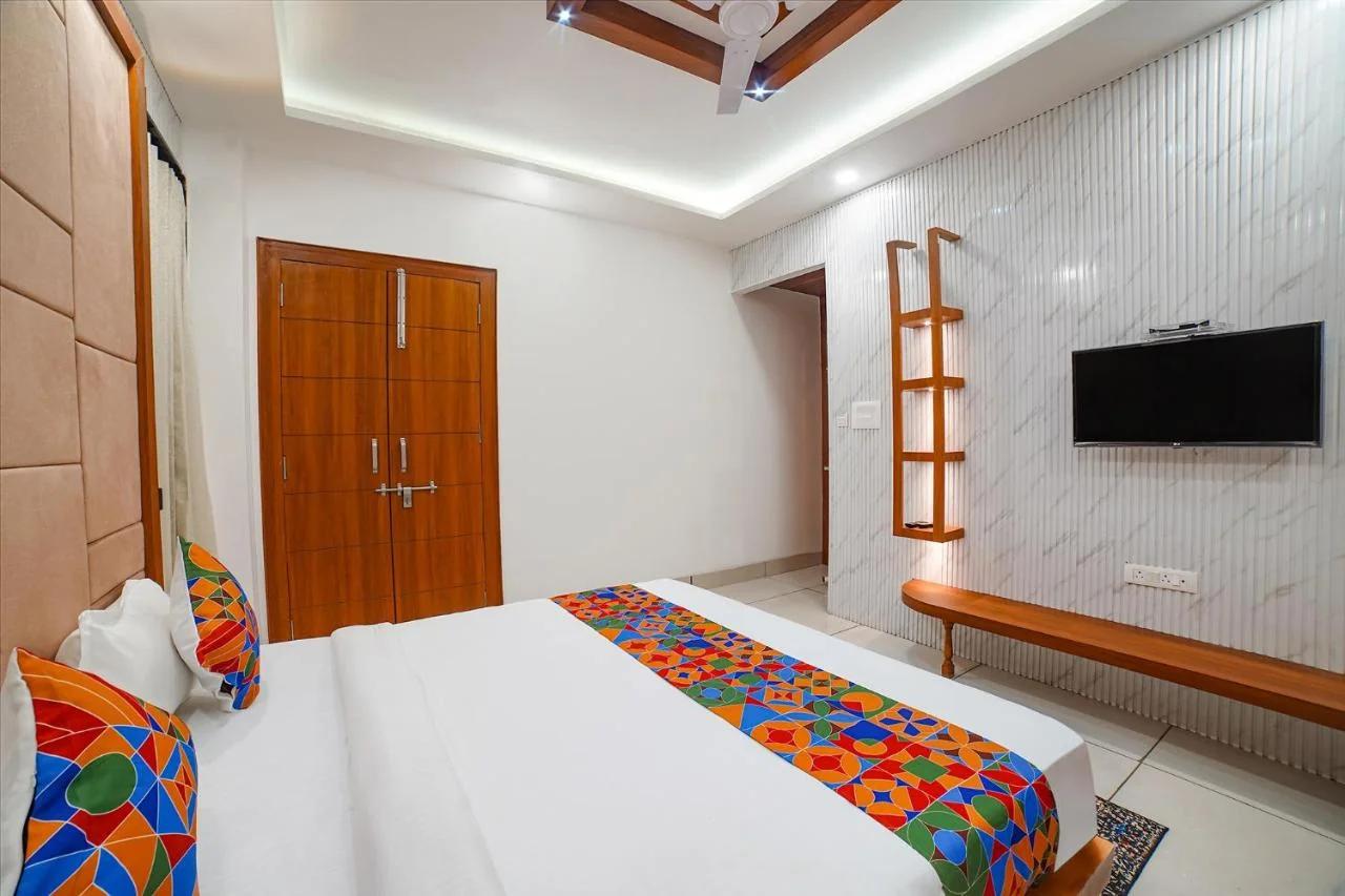 FabHotel Eminent - Patel Nagar, 0riental University foto