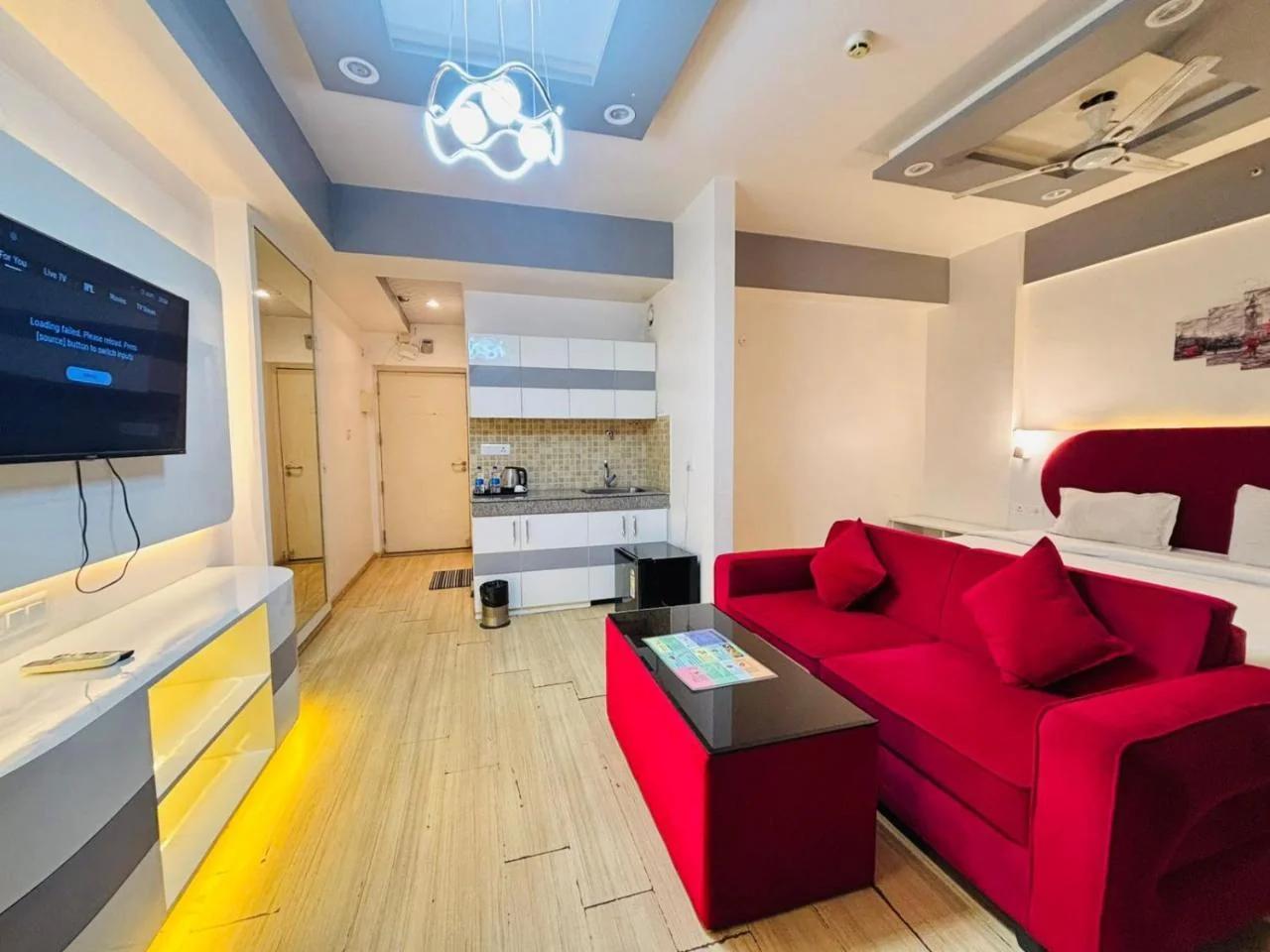 Golden Pent House photo