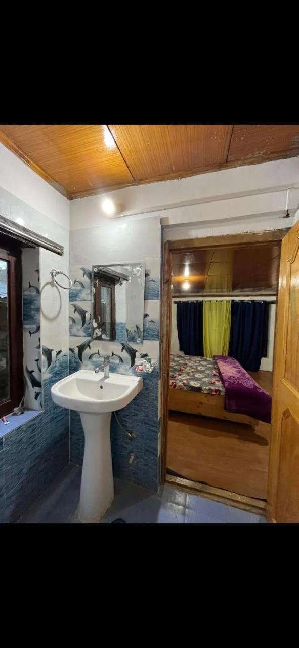 Guru guest house photo