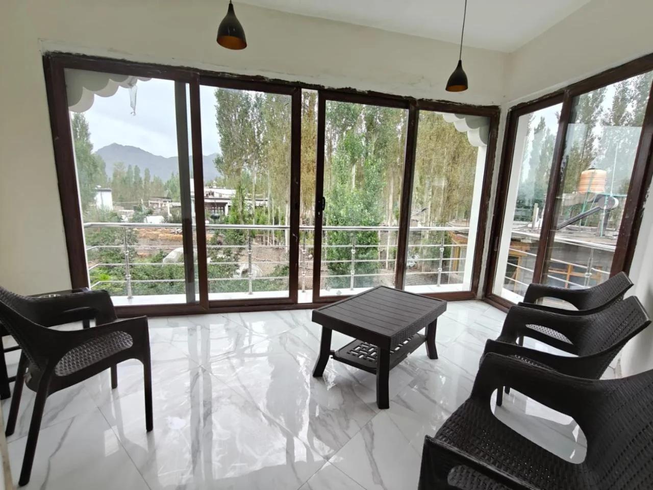 Hotel Sambhava Inn, Leh photo