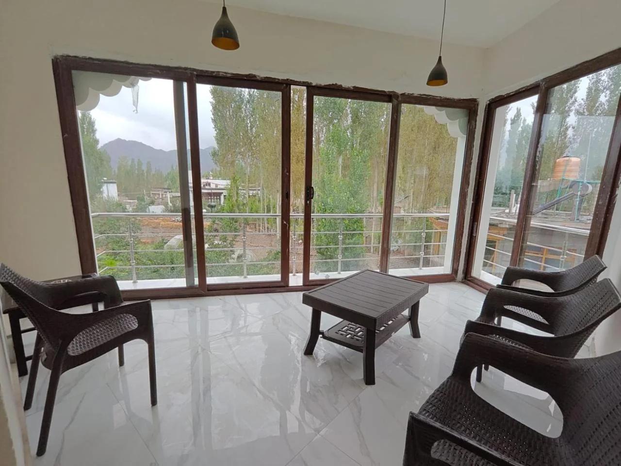 Hotel Sambhava Inn, Leh photo