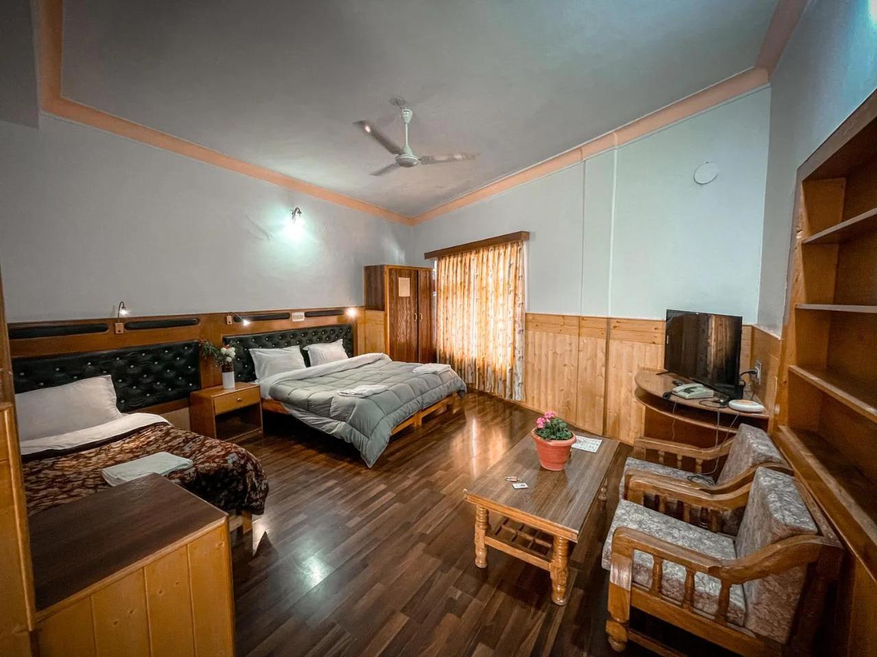 Hotel shaynam photo