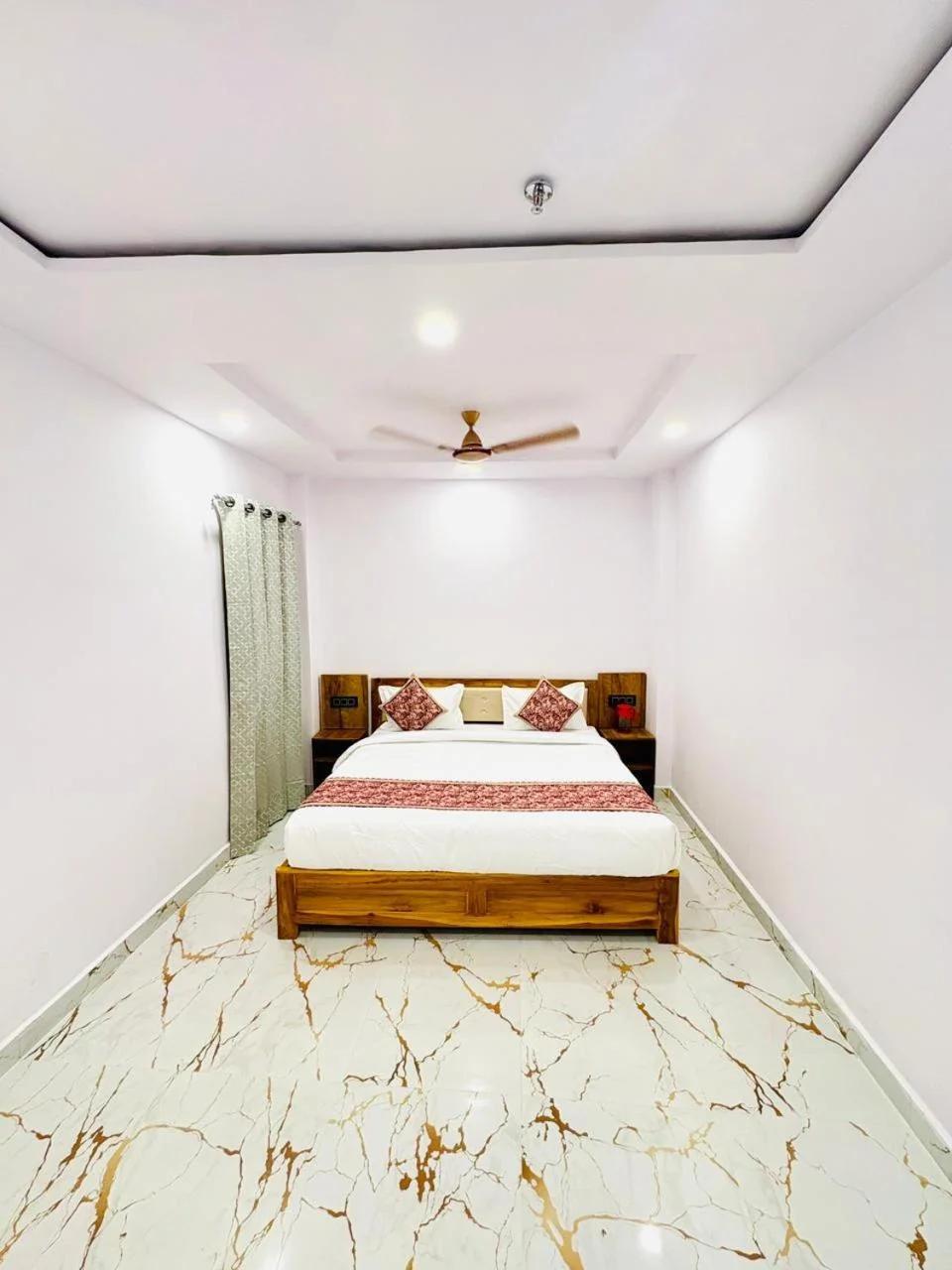 Hotel Shiva Darshanam photo