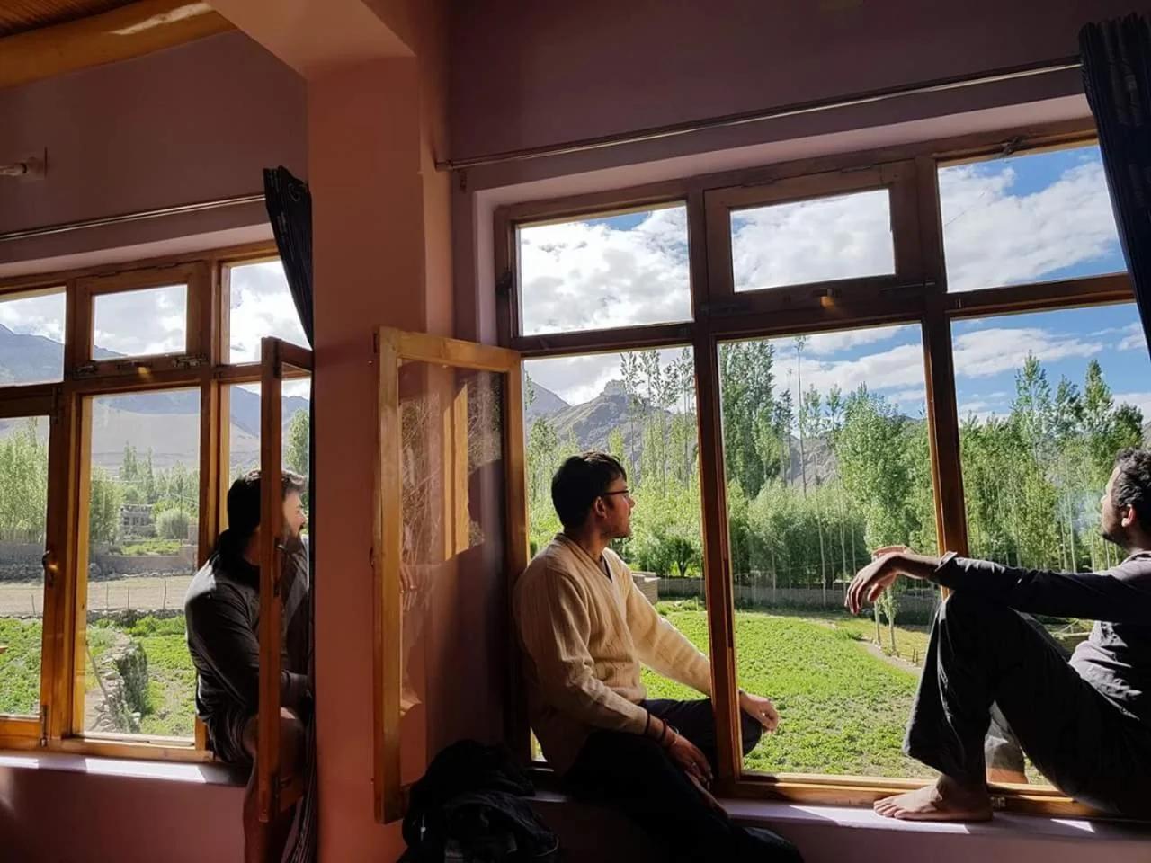 Lhachik Guest House photo