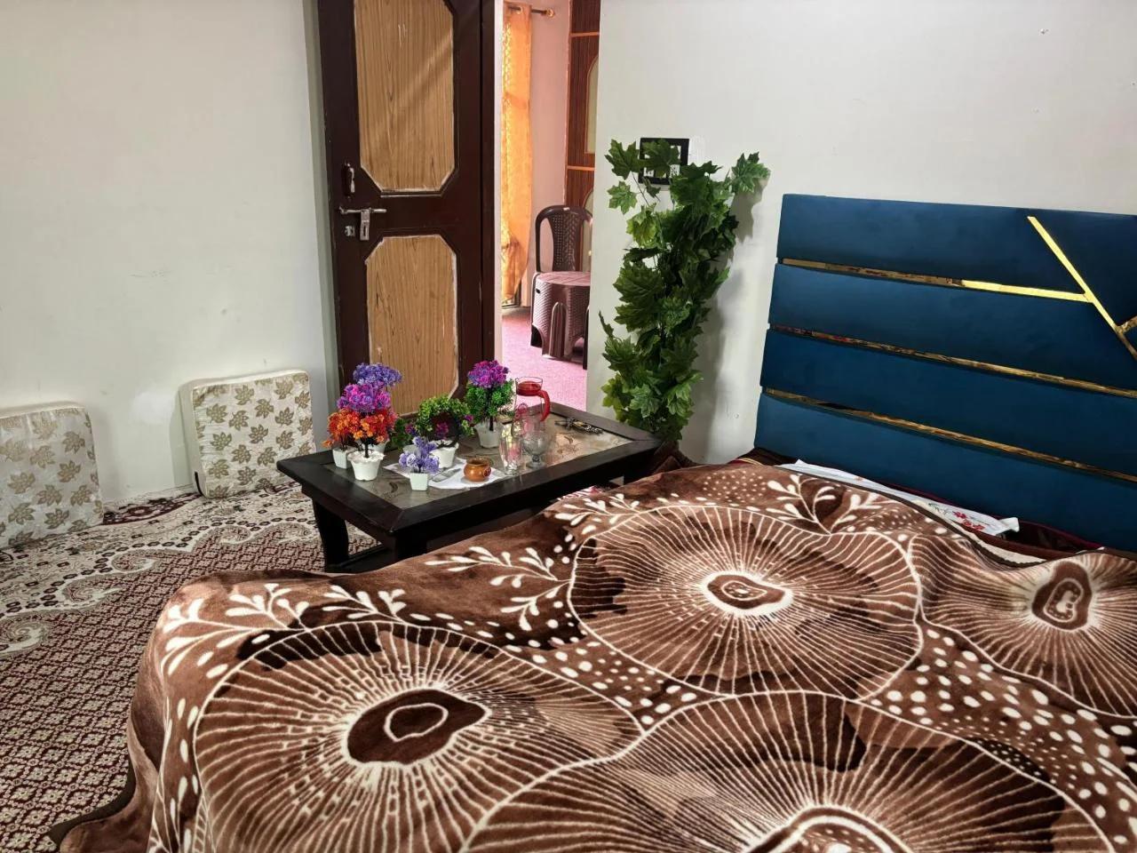 Pine Guest House sawan tangmarg photo